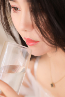 亚洲人毛茸茸厕所撒尿